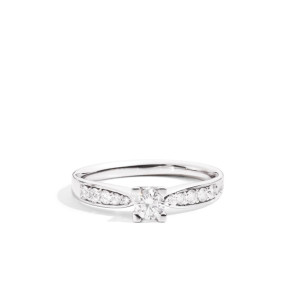Anillo Maria Teresa oro blanco diamantes Recarlo